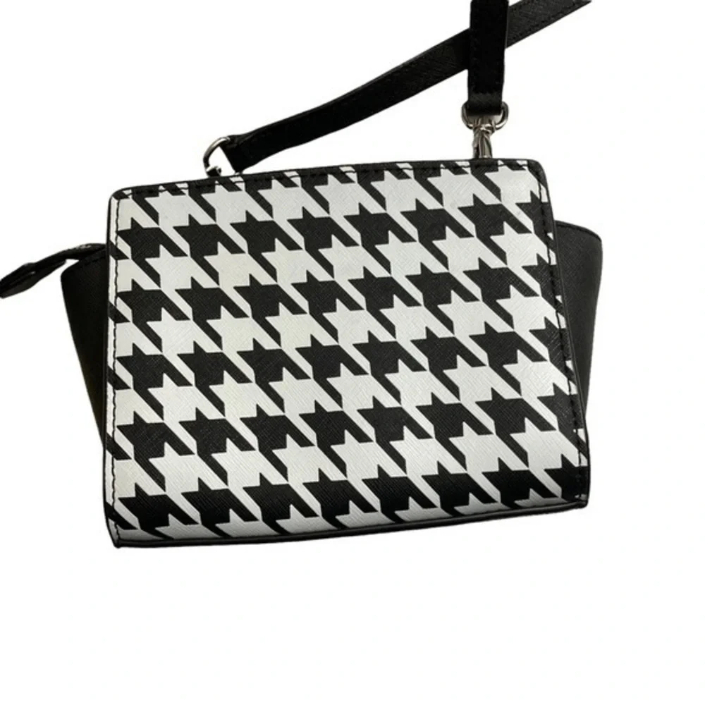 Michael Kors houndstooth mini Selma crossbody bag